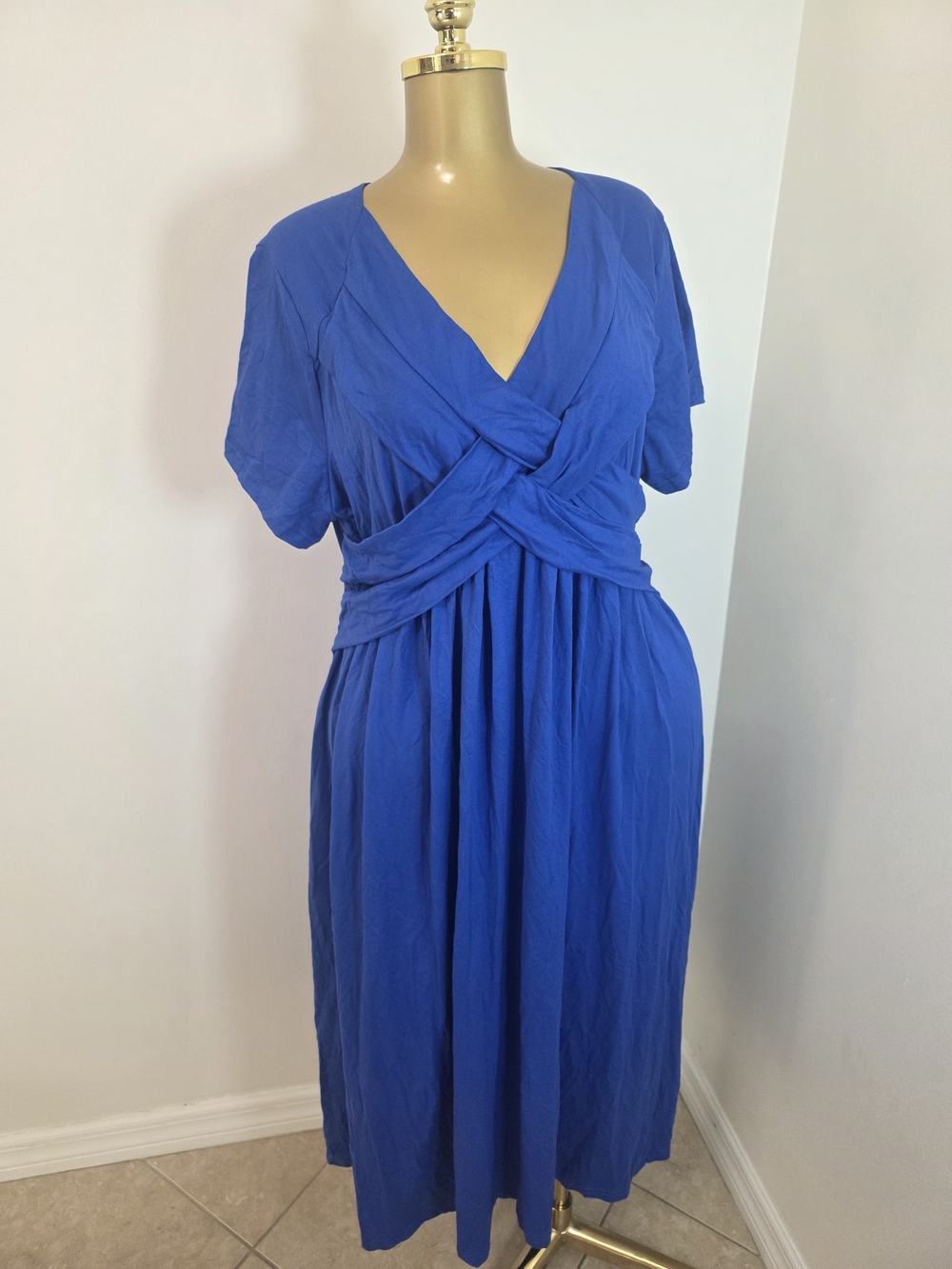 Women’s Blue Twist Front V-Neck Dress